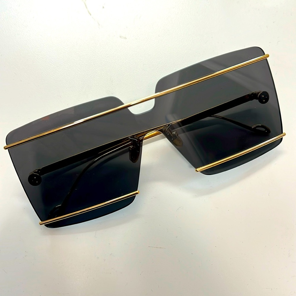 Loewe sunglasses NEW